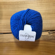 Load image into Gallery viewer, Cascade 220 Superwash