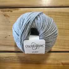 Load image into Gallery viewer, Cascade 220 Superwash